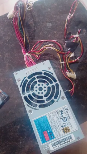 Placa mãe, memória, processador, e fonte