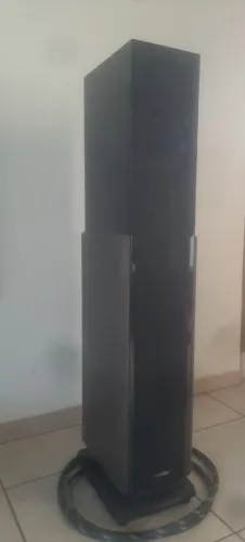 Par de caixas de som Polk Audio LSI15