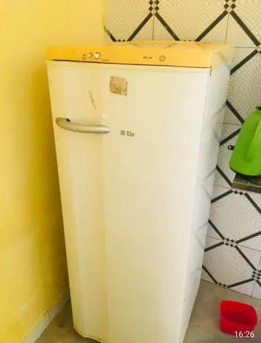 Vende geladeira e fogão 