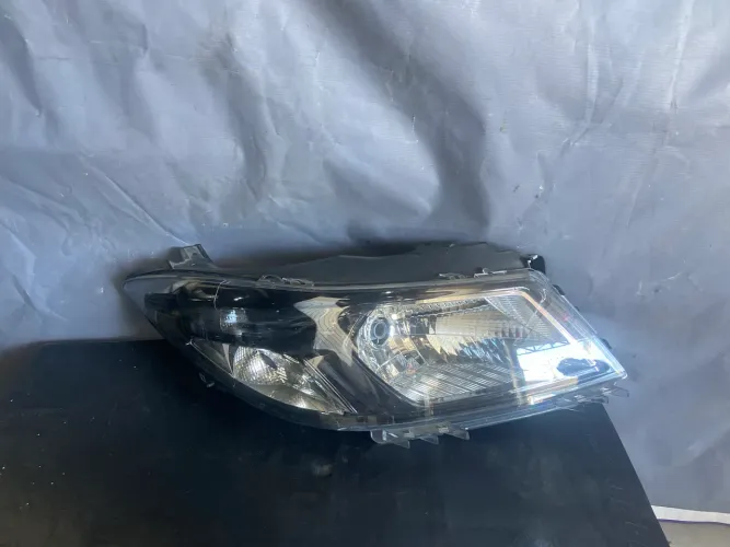 Farol Chevrolet onix / prisma lado direito original