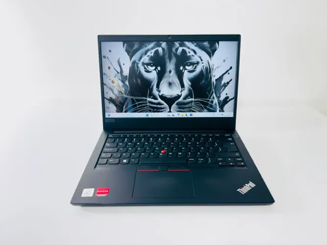 Notebook Lenovo Thinkpad I7-10th-16GB Ram-SSD 512GB Nvme-Amd Radeon-Tec.Iluminado
