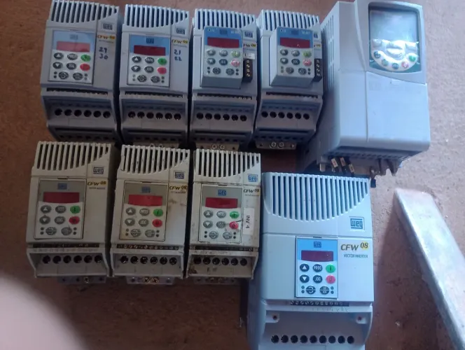 Lote inversores de frequência weg