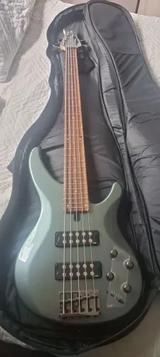 Kit Contrabaixo Yamaha TRBX 305 Mist green e amplificador staner Stage Dragon BX-200