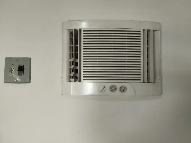 Ar condicionado 10000 BTUs 220V