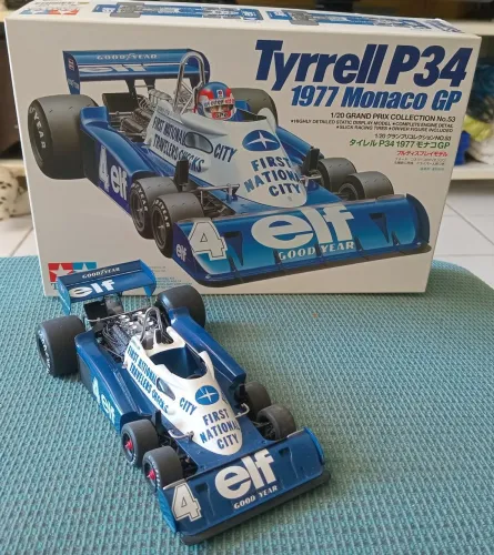 Kit montado Tyrrel P-34 1977 1/20 06 Rodas Plastimodelismo