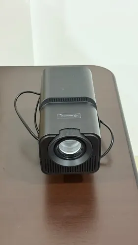 Projetor Inteligente LCD HY320 - LED, Alta Qualidade, Novo/Excelente Estado