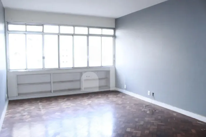 Apartamento com 3 dormitórios em Higienópolis