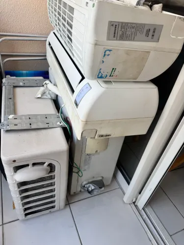 Ar Condicionados 12.000btus ------- R$ 500,00