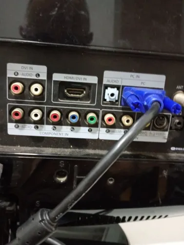 Monitor. tv Samsung 19 pol defeito no HDMI R$50,00