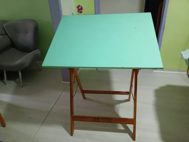 Mesa p/ desenhos arquitetônico, geometria e outros!