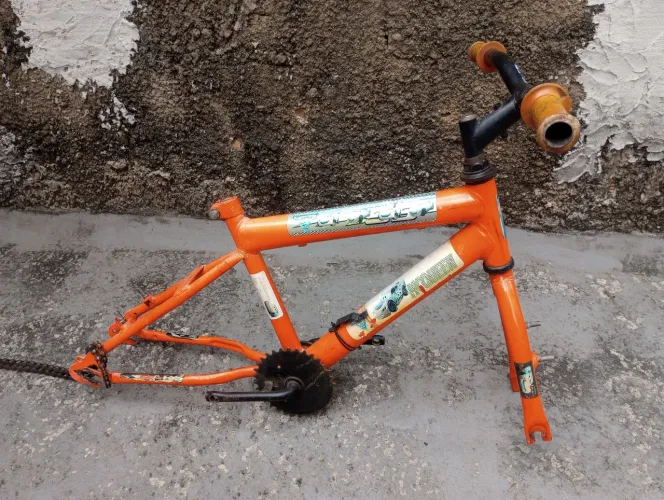 Quadro de bicicleta aro 16 