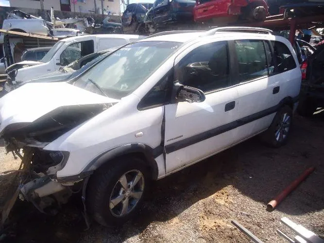 Peças usadas Zafira Expression 2.0 8v aut 1112 Flex 140cv