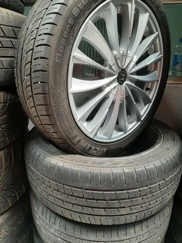 Roda aro 20 4R raiada pratq com pneu 245 45 20 usados hyunday verá cruz jogo