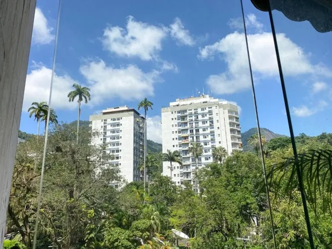 Cosme Velho | Apartamento 4 quartos, sendo 2 suites
