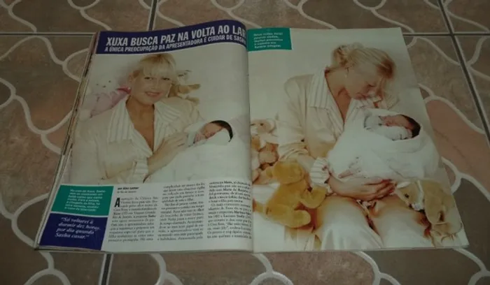 Revista Caras Agosto 1998 Xuxa, Luciano E Sasha Entre Outras Reportagens Para Colecionador
