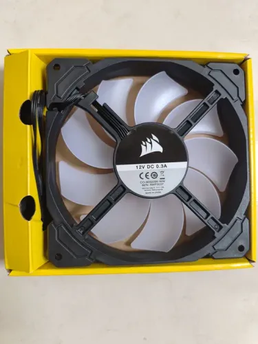 Cooler Corsair RGB 140mm