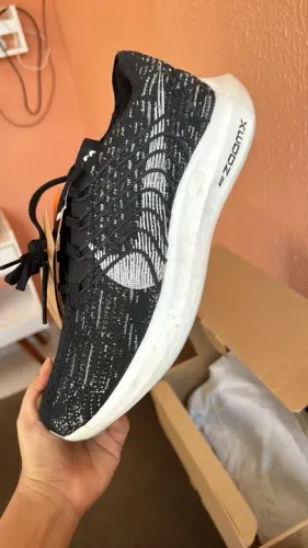 Tênis Nike na caixa original 