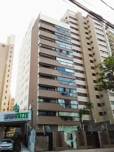 Apartamento à venda no Condomínio Maria Sarah no Cambuí com 03 suítes, 02 vagas