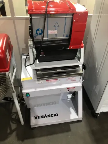 Amassadeira basculante 25 venancio