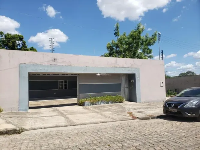 R. PROFESSORA DINA SOARES - BAIRRO; MORROS