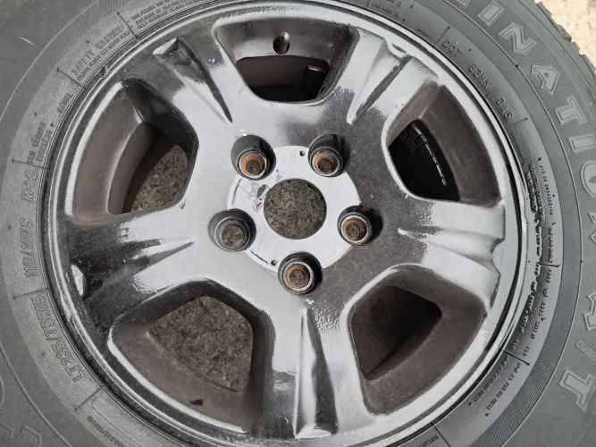 Roda aro 15 Chevrolet Blazer Execultive preta brilhante 5x120 usadas