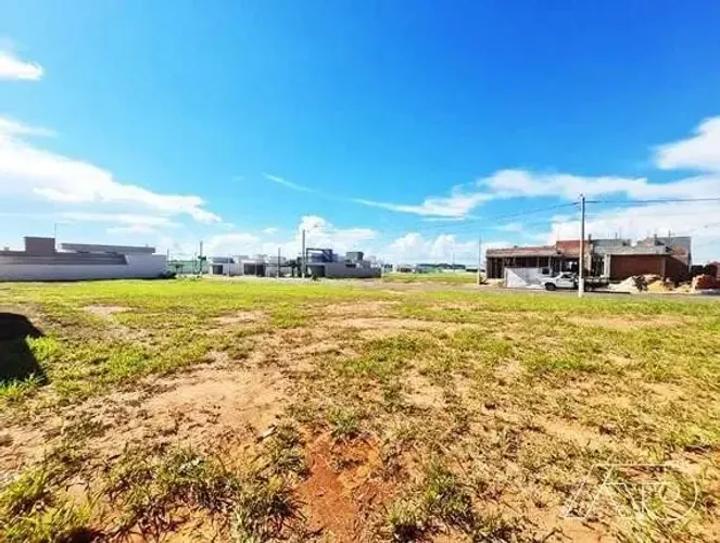Terreno em Condomínio à venda, Condomínio Residencial Vivamus - SALTINHO/SP