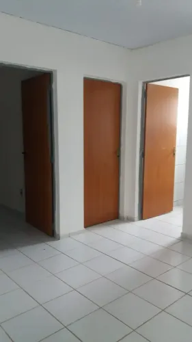 Vende se apartamento no térreo, Dois quartos. Residencial Jardins dos ipês portal alegria 