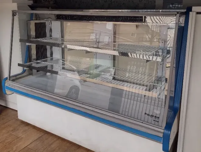 Balcão Refrigerado Expositor/Vitrine 1,50m-Polofrio 220V