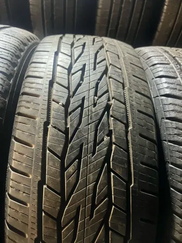 Pneu 215/60/17 Continental 