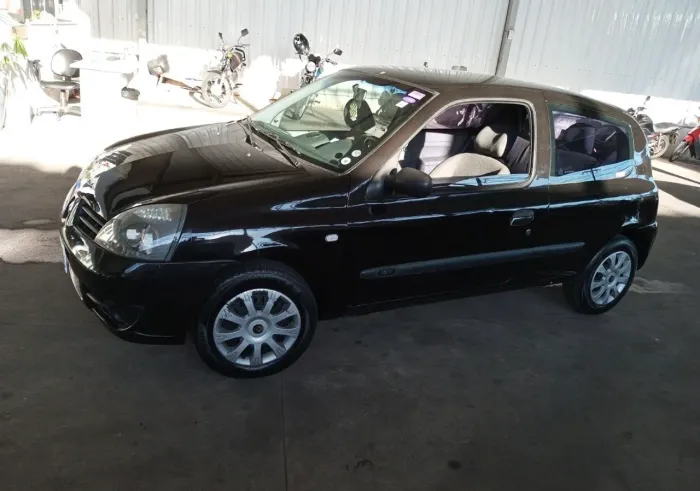 Renault Clio Hi-flex 1.0 16V 5P 2012