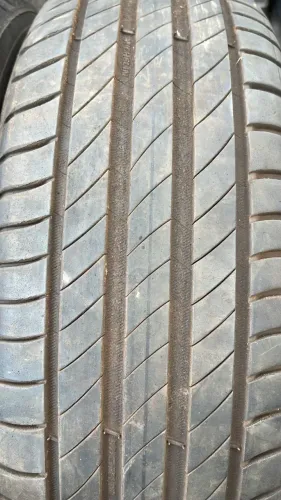 Pneu Michelin 185/60 aro 15 95 % Vida util.