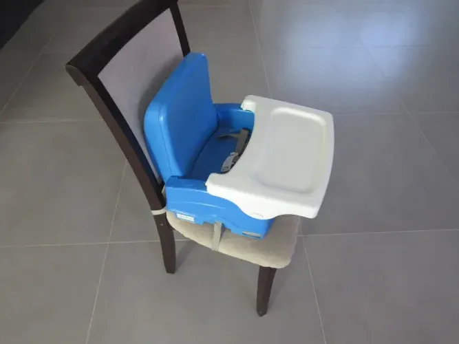 Cadeira de Refeição Portátil Smart - Cosco