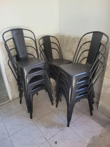 Cadeiras de metal industrial Tolix