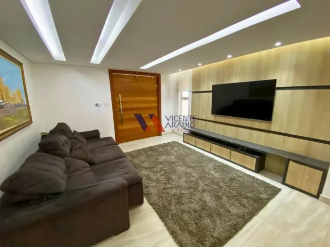 Casa de alto padrão no Novo Guarujá com piscina