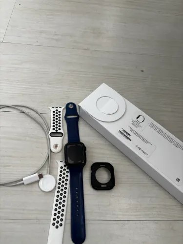 Apple Watch S8