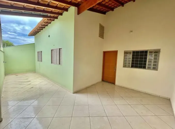 10-CASA NO JARDIM TURU