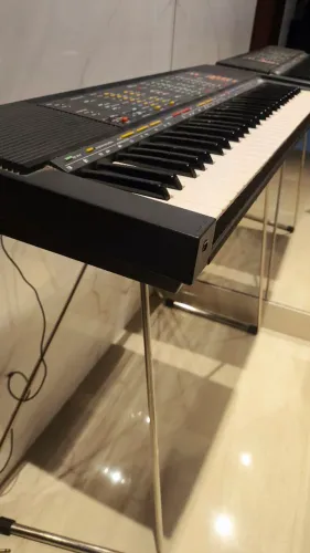 Teclado Yamaha psr70 novíssimo 
