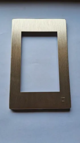Placa 4x2 - 3 modulos-Linha Elite Pial (antigo)