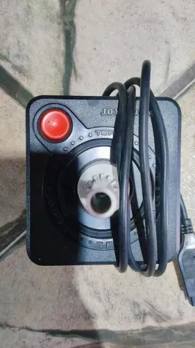 Controle Atari retrô