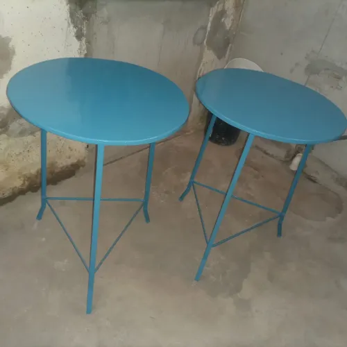 Mesa de centro redonda azul