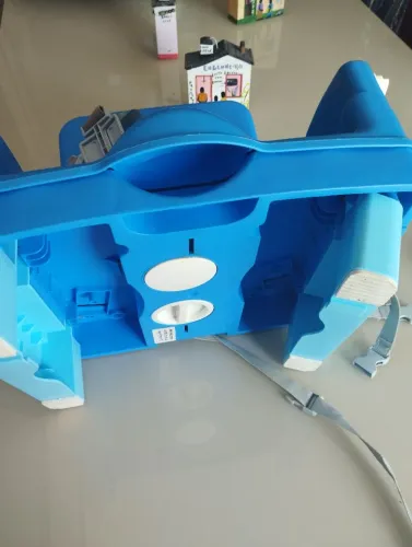 Cadeirinha de bebê azul