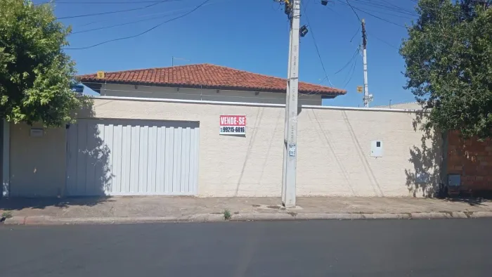 Casa Goiânia vila Isaura 