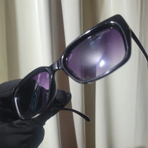 Óculos de Sol Gucci - Elegância e Proteção