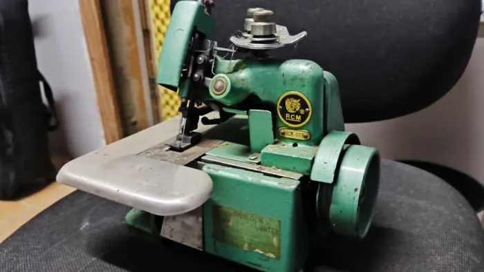 Máquina de Overlock RCM - Semi-Nova