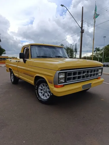 Ford F-1000 S. S. Diesel / S.s. Diesel Turbo 1990