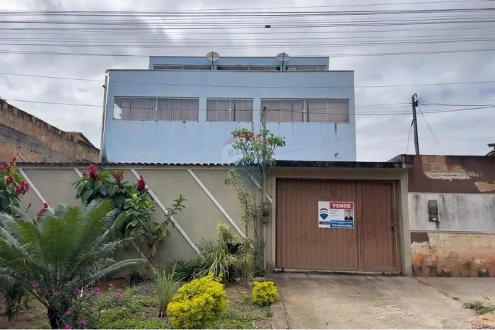 Sobrado Moderno no Centro de Itamaraju!