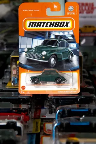 Matchbox Morris Minor Saloon -HVL28