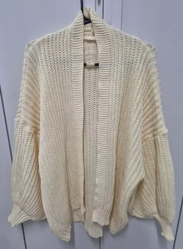 Cardigã Tricot Bege Oversized