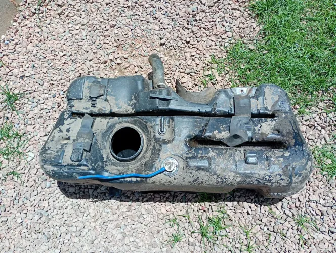 Tanque de combustível celta prisma 