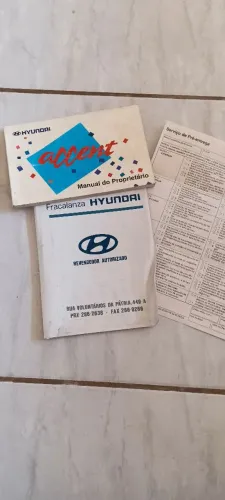 Manual do proprietário do Hyundai accent 